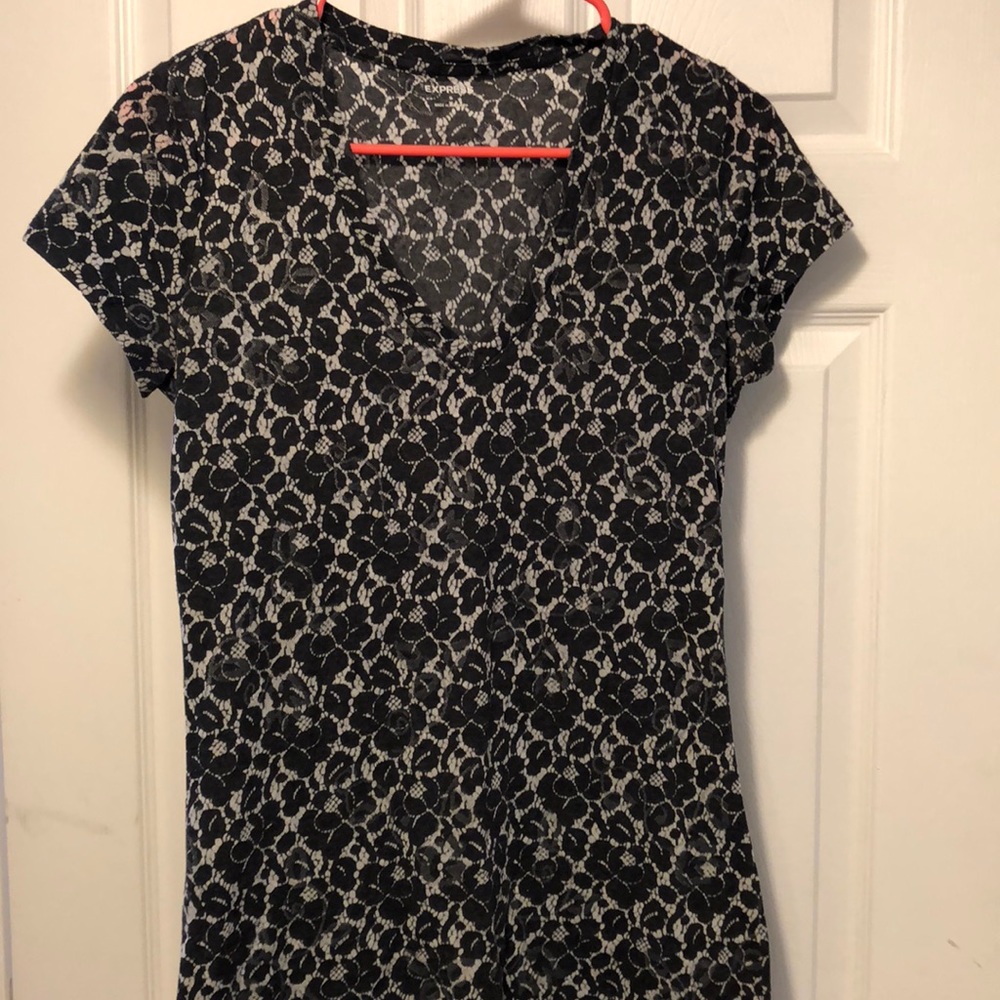 V neck t shirt